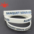 2016 Custom Fashion Print Logo Bracelet en caoutchouc Vente en gros pour cadeaux